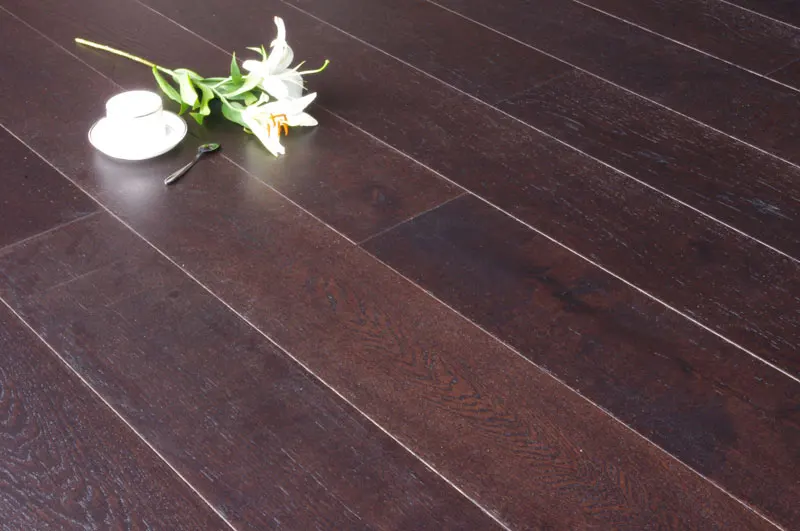 Wire Brushed Wedge Color Stained Oak Engineered Wood Flooring