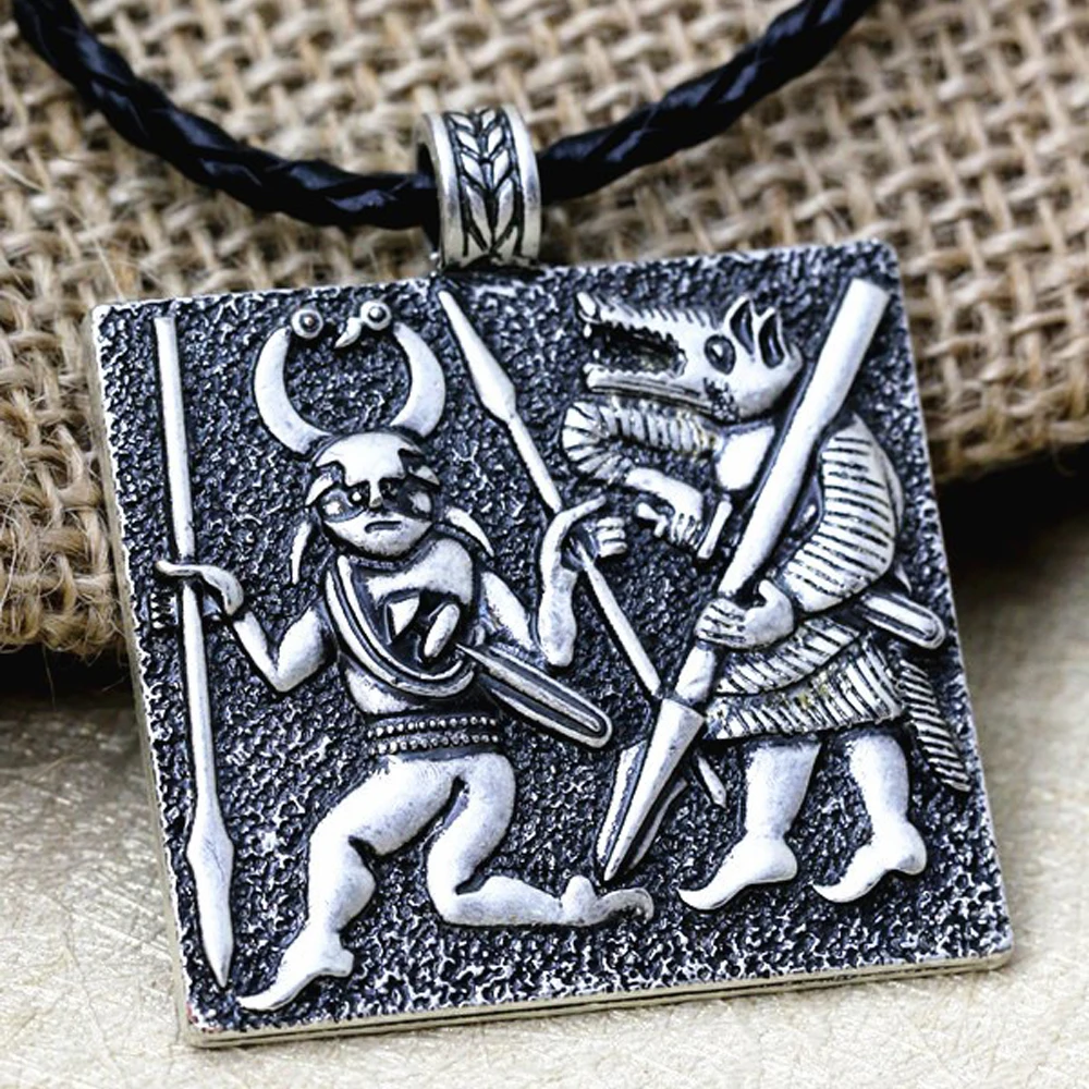 Öオーストリア軍？＊山のお守り＊ペンダント（実物） ネックレス