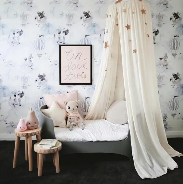 White with Star hanging tent
