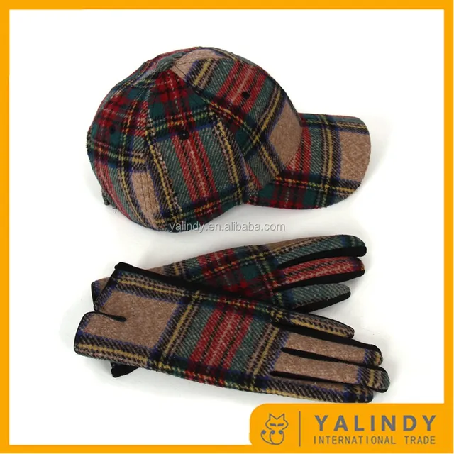 plaid knitted gloves