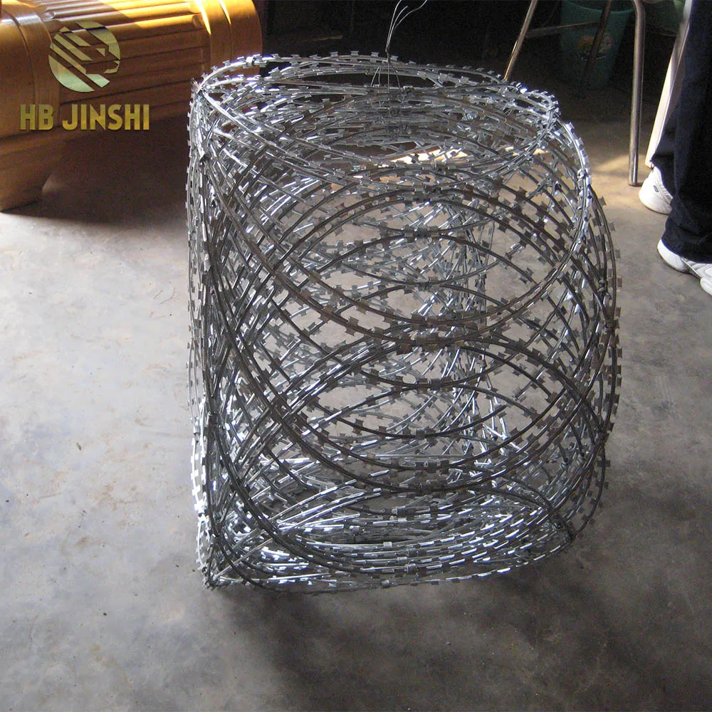 BTO-22 razor wire 6