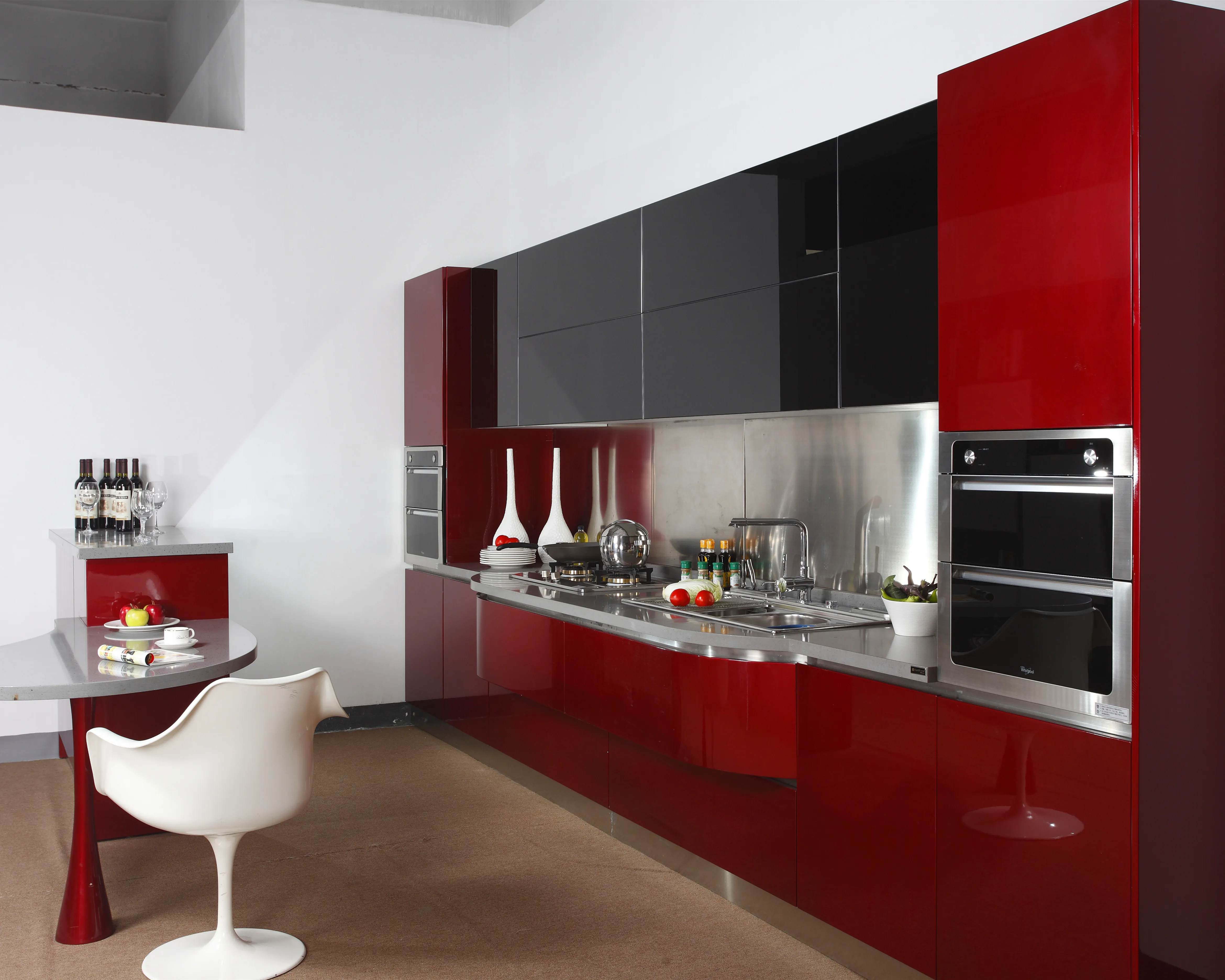2019 New Red High Gloss Lacquer Kitchen Cabinet With Black