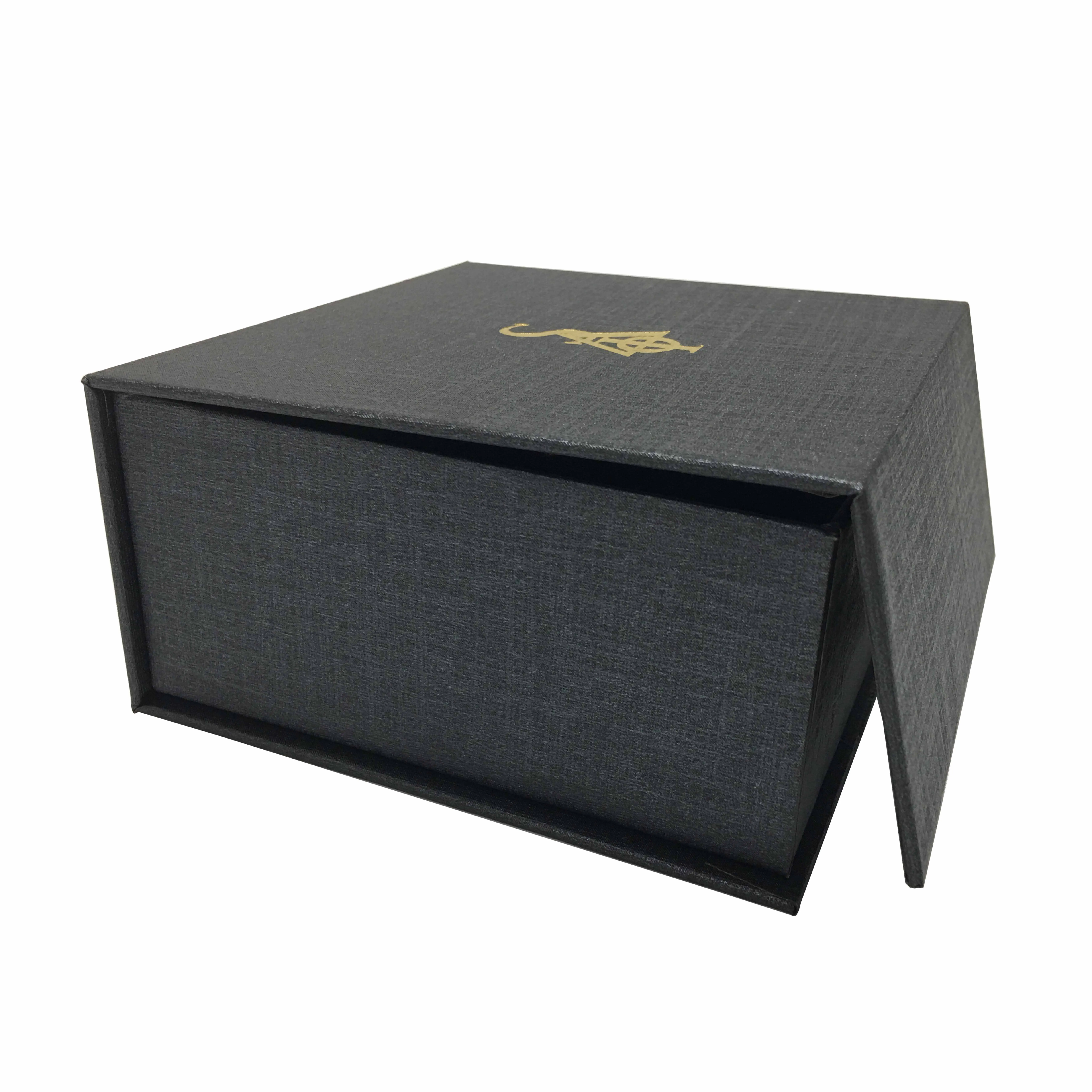 custom logo dolls paper box gift box packaging box with cheap