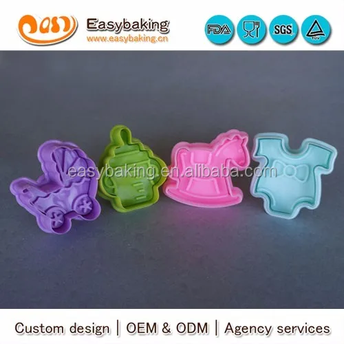 cp-204 strong food grade baby suit stroller cock horse feeder 4 pcs cookie cutter set
