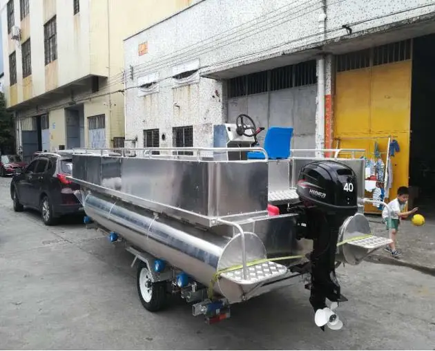 pontoon1.jpg