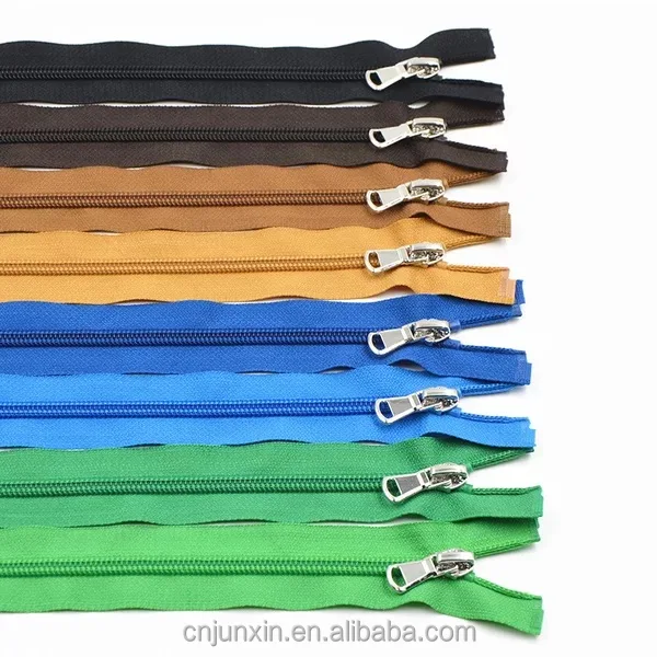 fujian factory fashion colored 3# 5# zippers wholesale nylon