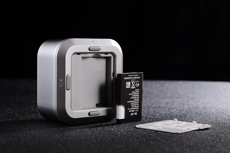 Hot Product B100 5W Powerful Sound Box New Square Bluetooth Speaker with build in Microphone