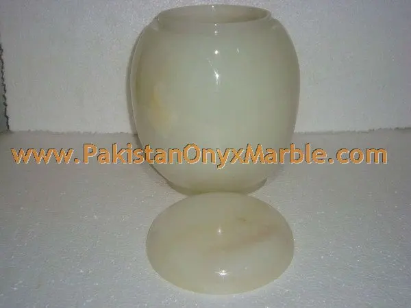 onyx-urns-green-onyx-white-onyx-mono-green-onyx-urns-02.jpg