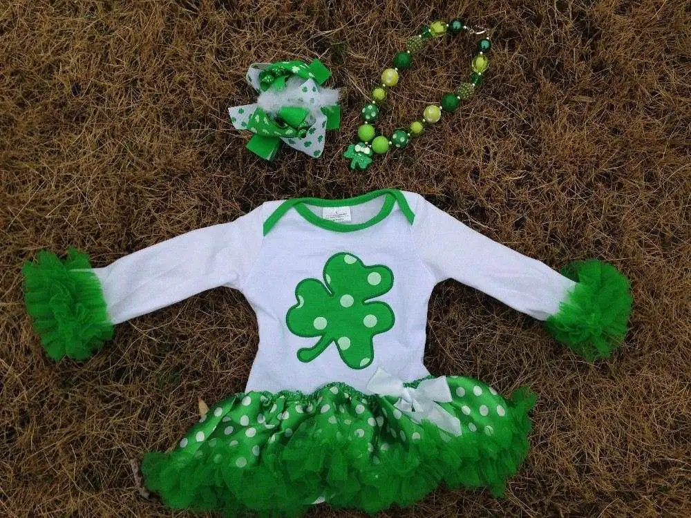 2015 St Patrick shamrock baby romper dresses cottom romper with matching necklace and bow set