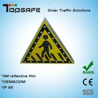 Yellow Reflective Solar Triangle Pedestrian Sign led crossing warning light
