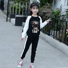 Wholesale Girls Cotton Fabric Cartoon Embroidered Outfits Kids Clothing Set