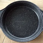 Round shape metal cake pan in marble coating