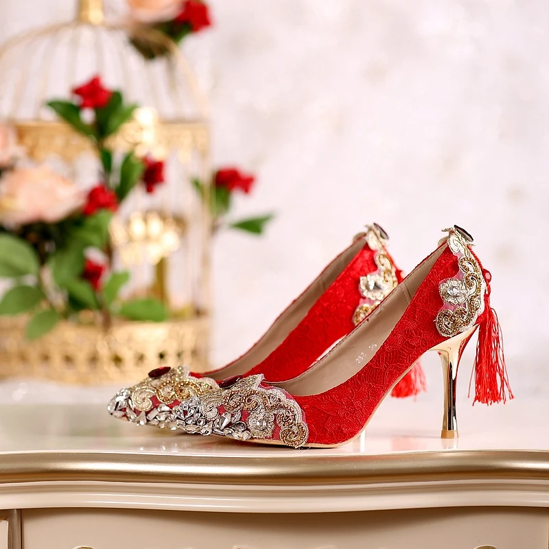 red wedding shoes for bride