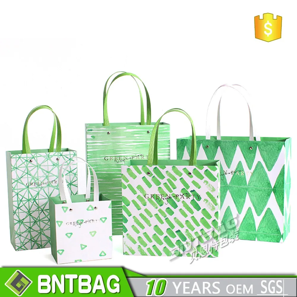 packaging & printing  gift bag  gift bags with green handles  10