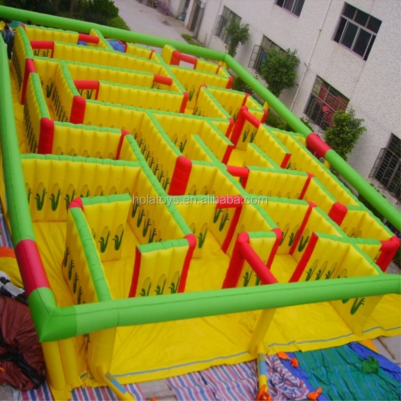 inflatable maze 03.jpg