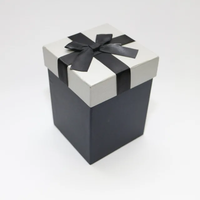 customized logo gift box for large packaging ladies coat