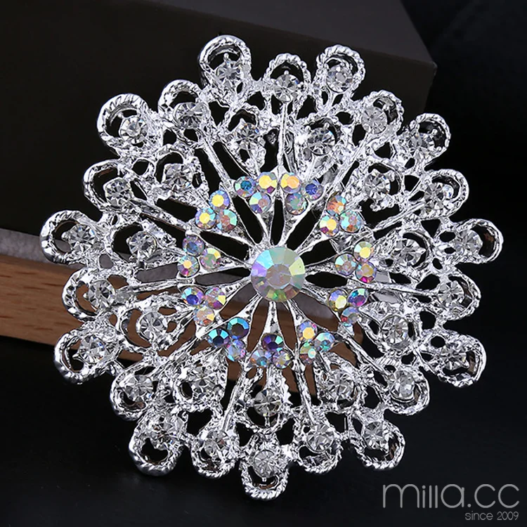 wedding table skirt decor.png