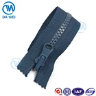 DAWEI brand top quality wholesale produce fashion plastic zipper with thumb puller for costume