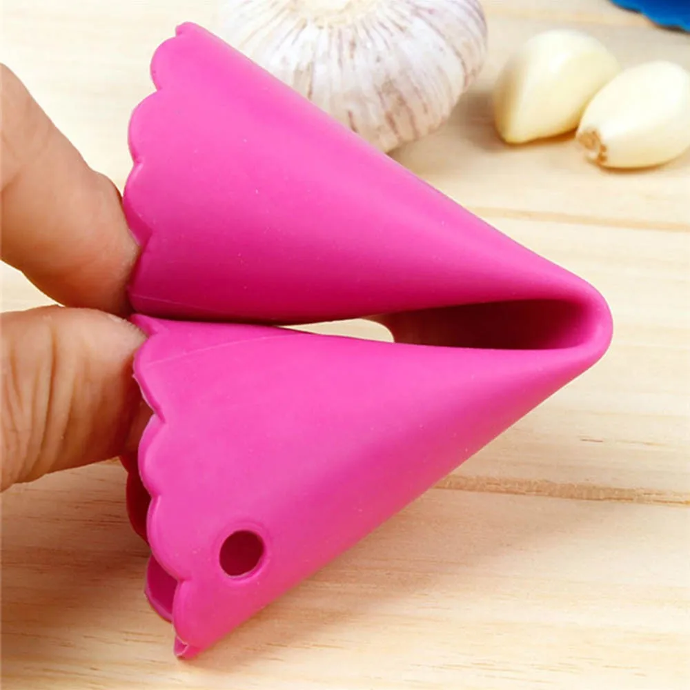 Magic Silicone Garlic Peeler Peel Easy To Use Perfect Kitchen Tool Color Random Drop Practical Healthy Silicone Garlic KC1021