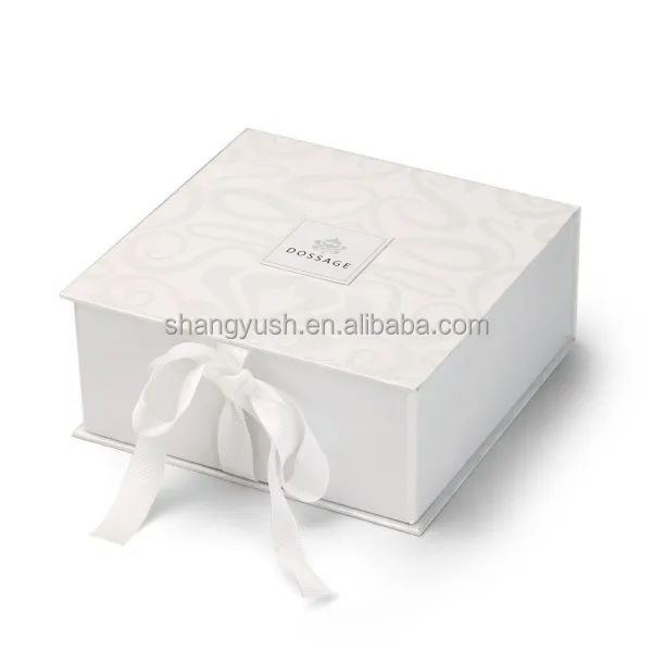 matt lamination big folding gift box with ribbon