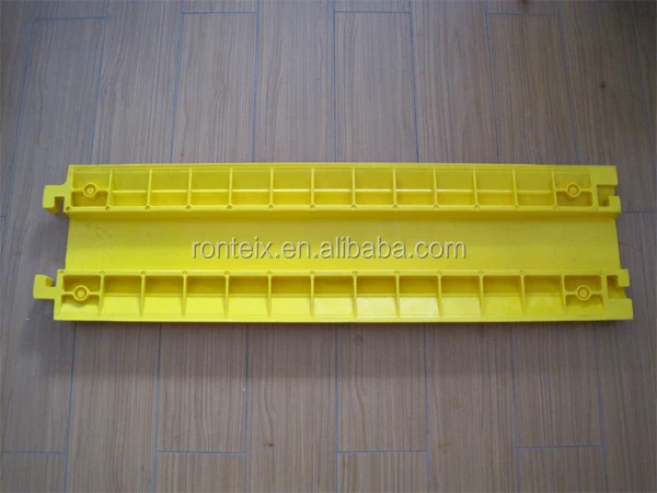 plastic cable protector3