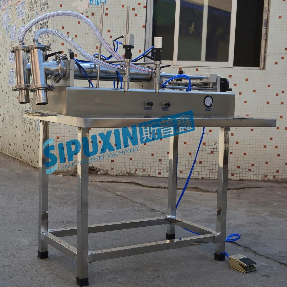 Details for double nozzles liquid filling machine3