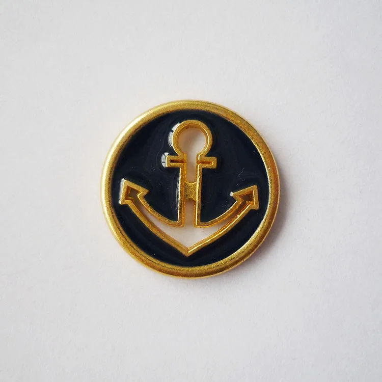 Custom made me<em></em>tal buttons