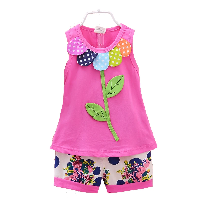 Baby Girls Clothing Sets Summer New 2015 Kids Clothes Set Sleeveless T shirt + shorts For Girls Outfits Flower Print Dot Minnie