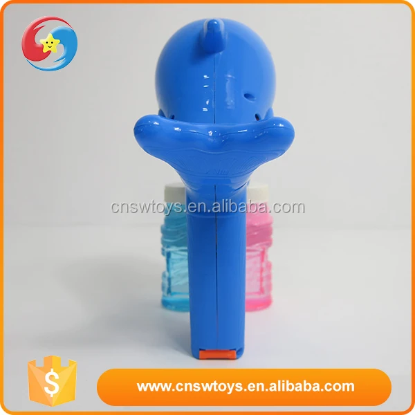 Wholesale led light up dolphin animal plastic soap bubble toys for kids
