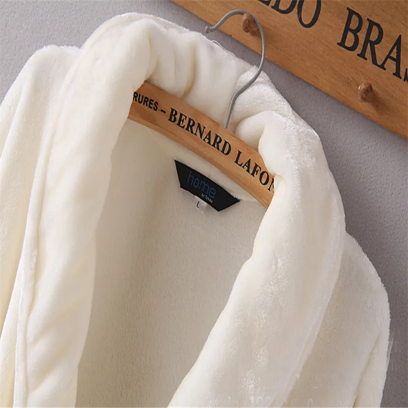 2524398237_726568678