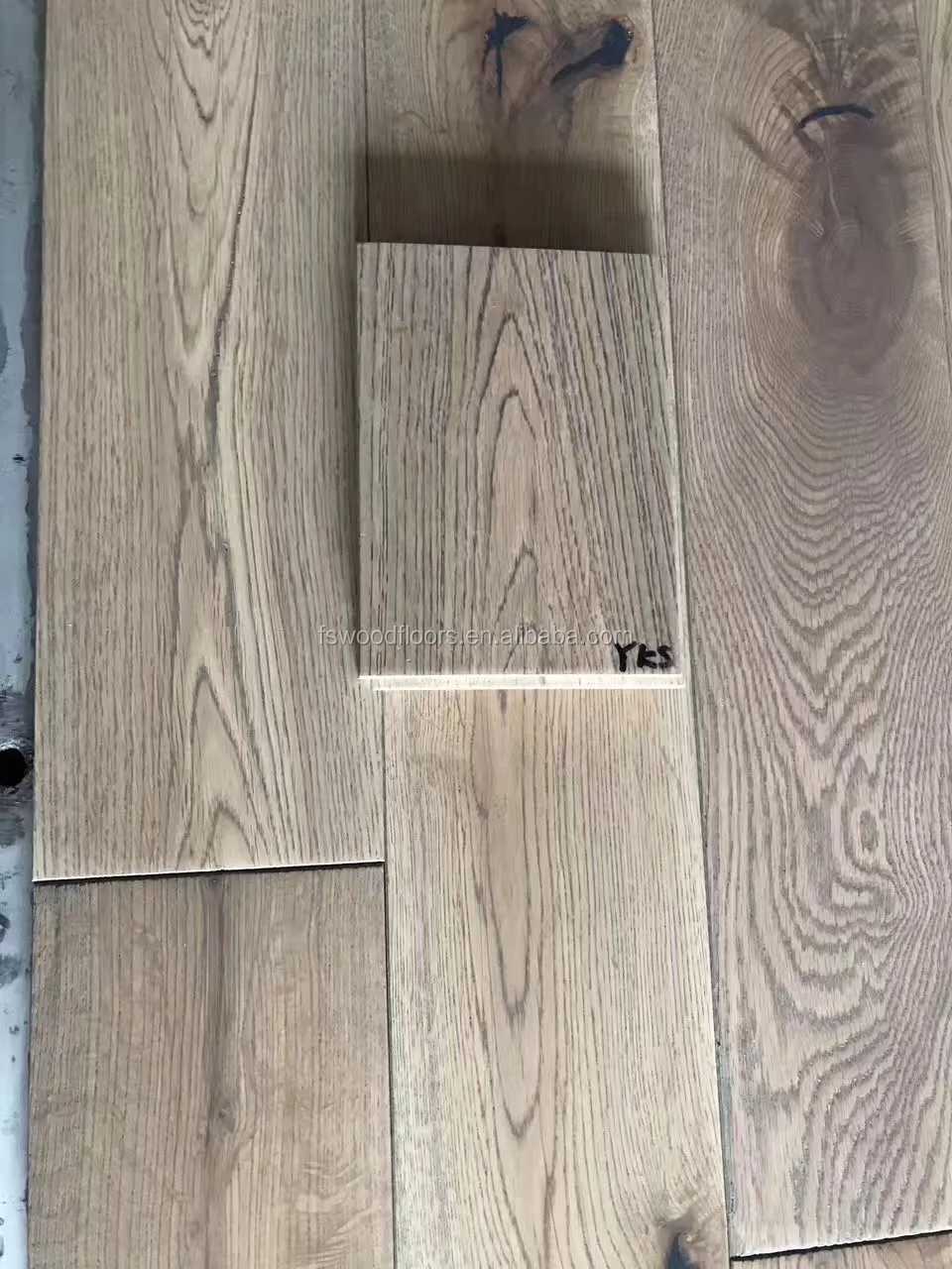 rustic oak hardwood flooring - 2.jpg