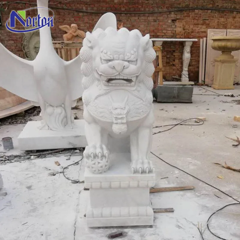 Sculpté à la main grandeur nature en plein air de style Chinois en pierre marbre chien fu à vendre NTKM-001Y