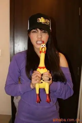 Pet chicken classic funny sounding vinyl Guaijiao pet dog toy trumpet screaming chicken 17cm