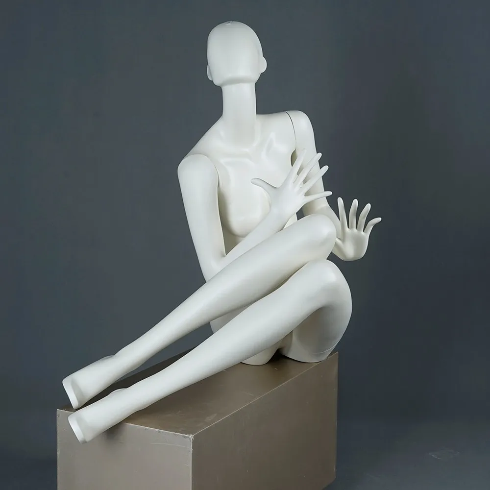 Modern Design Lifelike Boutique Posing Full Body Nude Sit Down Female
