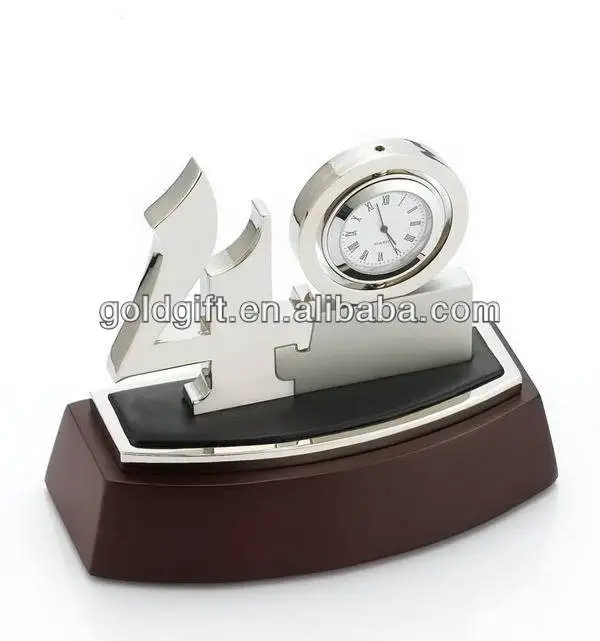 metal souvenir for no20 anniversary gift desktop clock