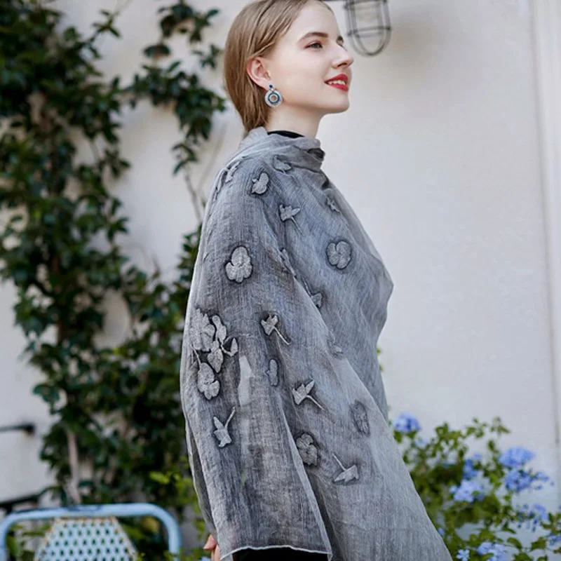 4668271441_696370628