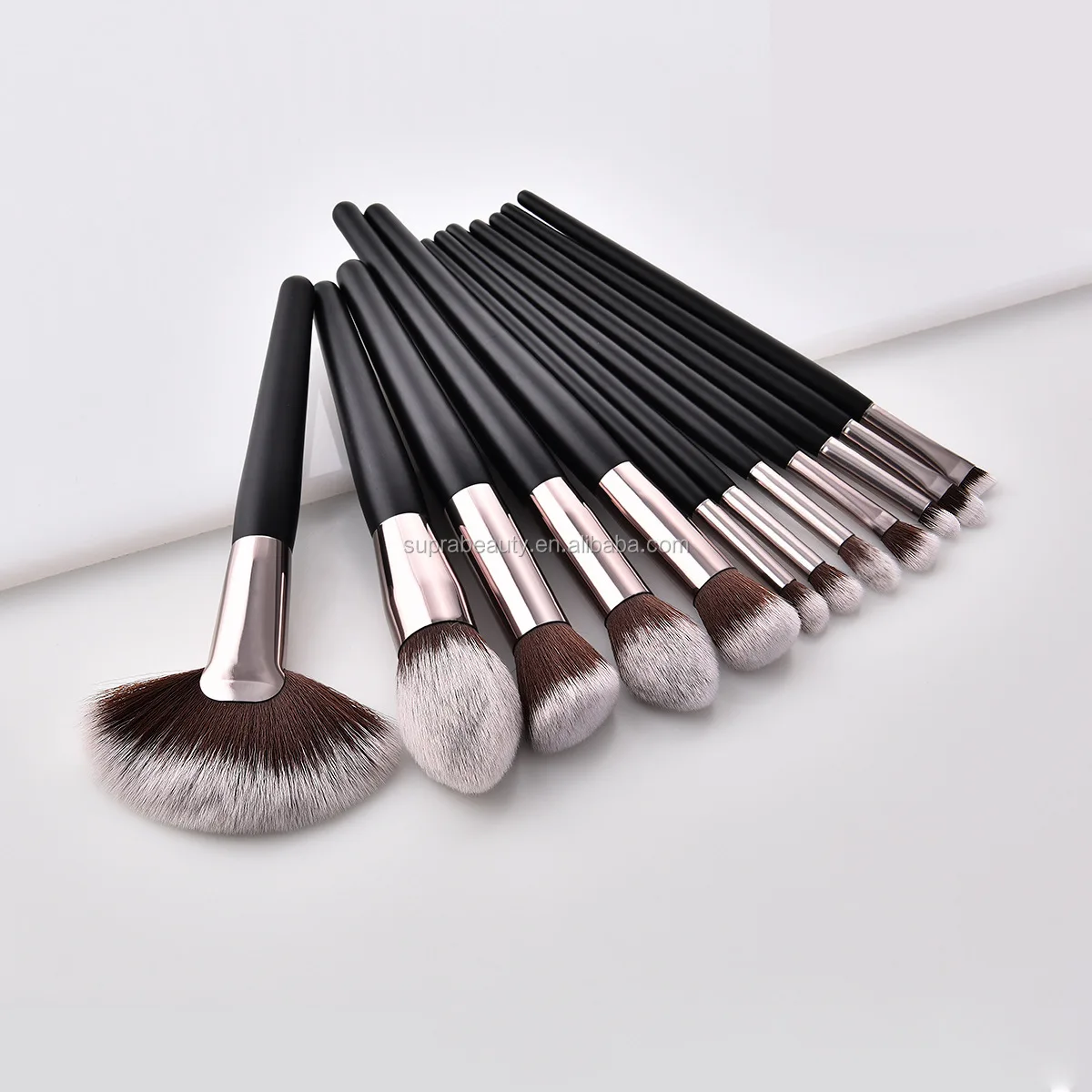 White Makeup Golf Hello Kitty Synthetic Kabuki Dual Private Label Brush Make Up Set