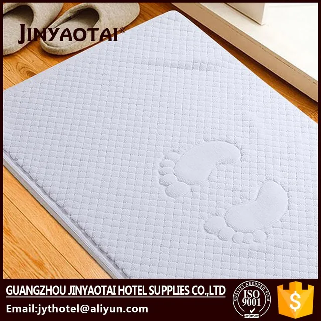 round floor towel