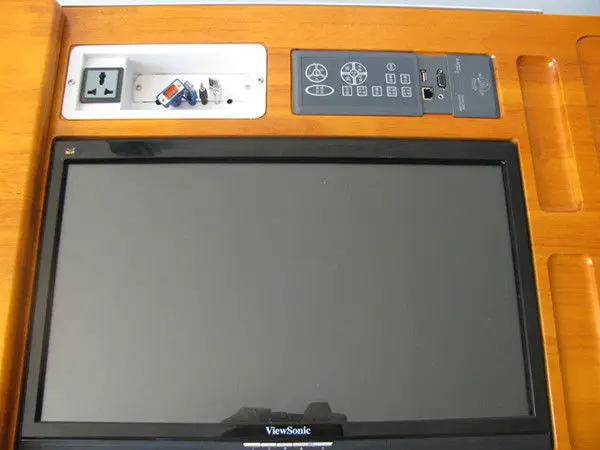 New Design Wooden Aluminium Classroom Use Digital Multi Media Focus Podium Modern Pulpit