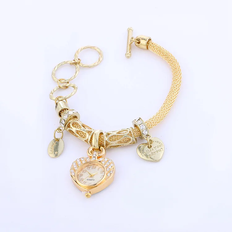 3668912888_2055384501