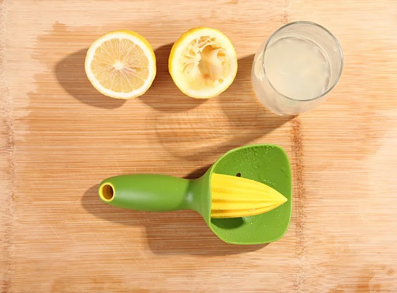 1PC Creative Manual Fruit Lemon Juice kitchen accessories Manual Juice Extractor Lemon Garlic Press Home Silicone KC1468