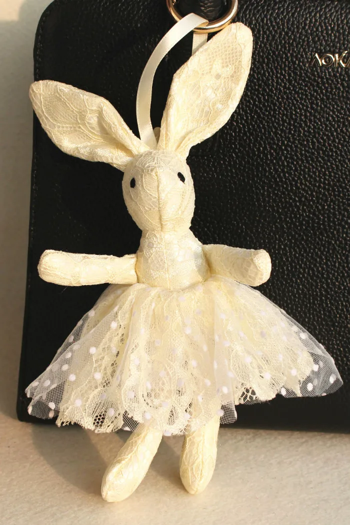 HTB1Jq3egLDH8KJjy1Xcq6ApdXXah_