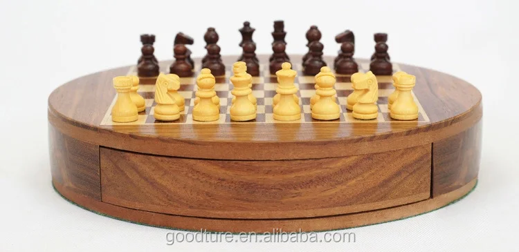 Mini Round Box Magnetic Wooden Chess Set