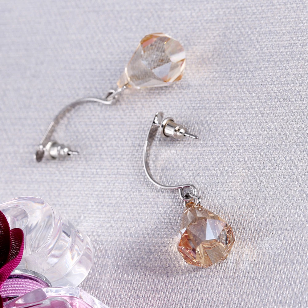 1506088798069_A00157-4