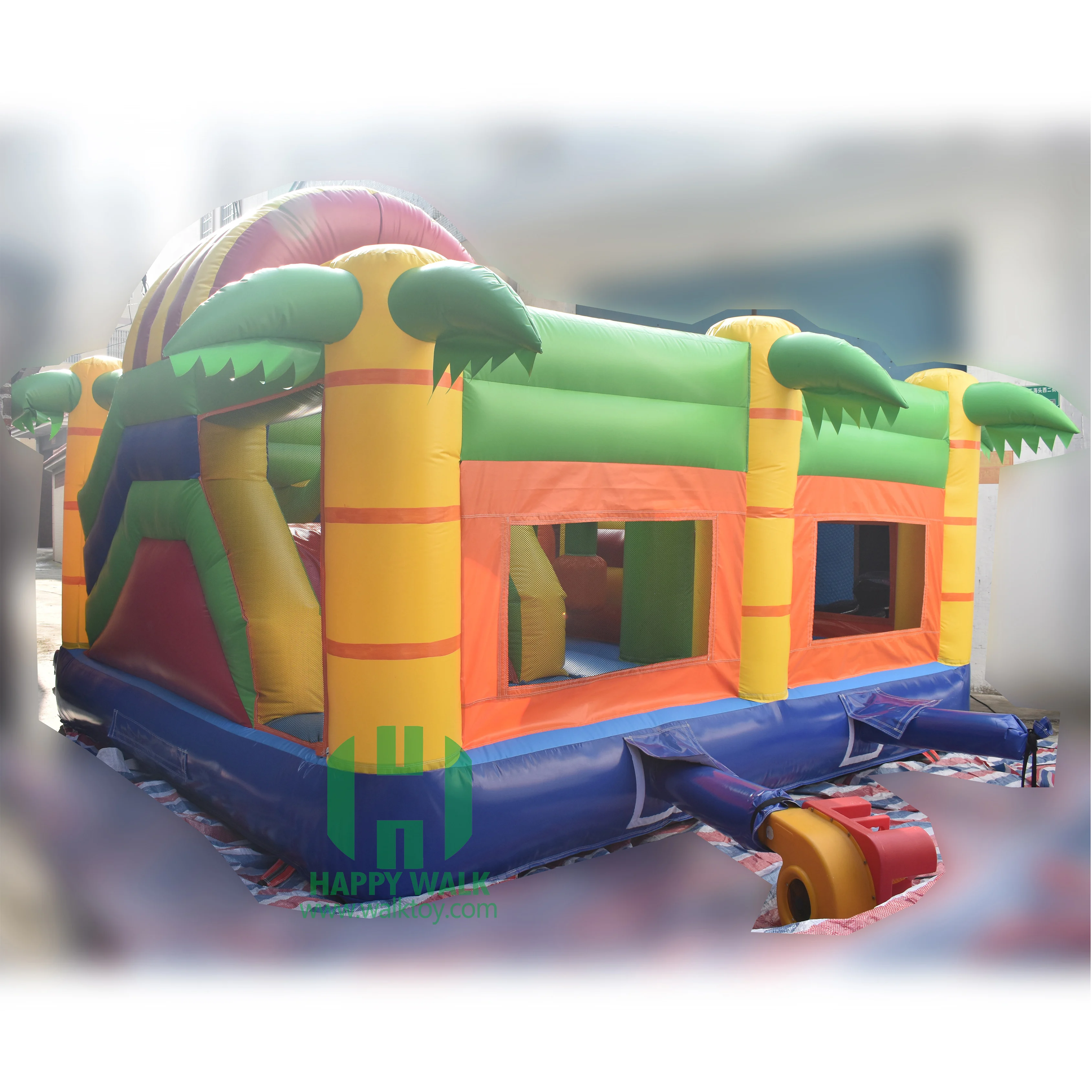 Inflatable bouncer4.jpg