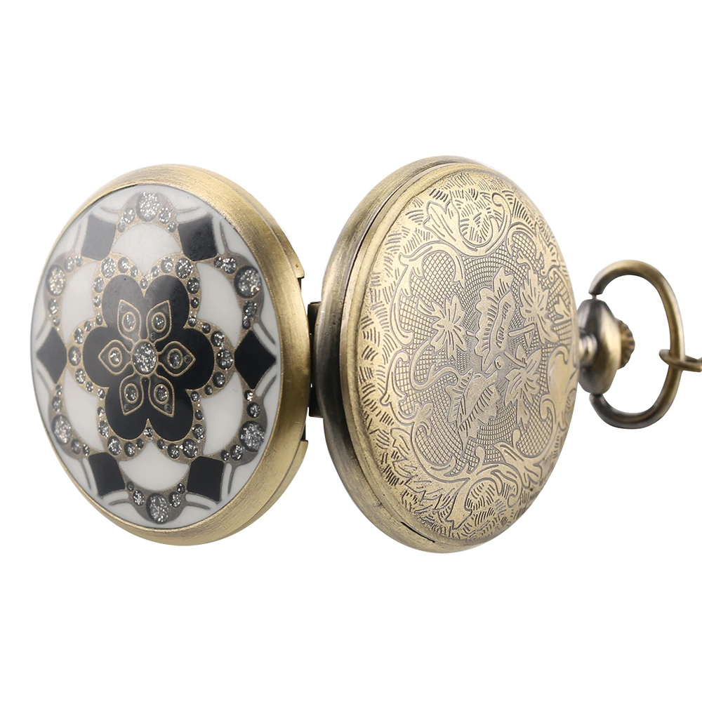 YISUYA Plastic Flowers Theme Pocket Watch Men Christmas Gift Antique Pendant Quartz Watches Women Black White Pattern Xmas Clock (5)