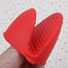Heat resistant cheap Silicone Oven Grab Mitt silicone finger Glove Grip Oven Pot Holder