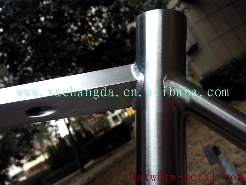 b009.jpg
