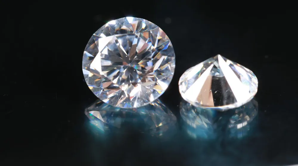 1 carat cubic zirconia.JPG