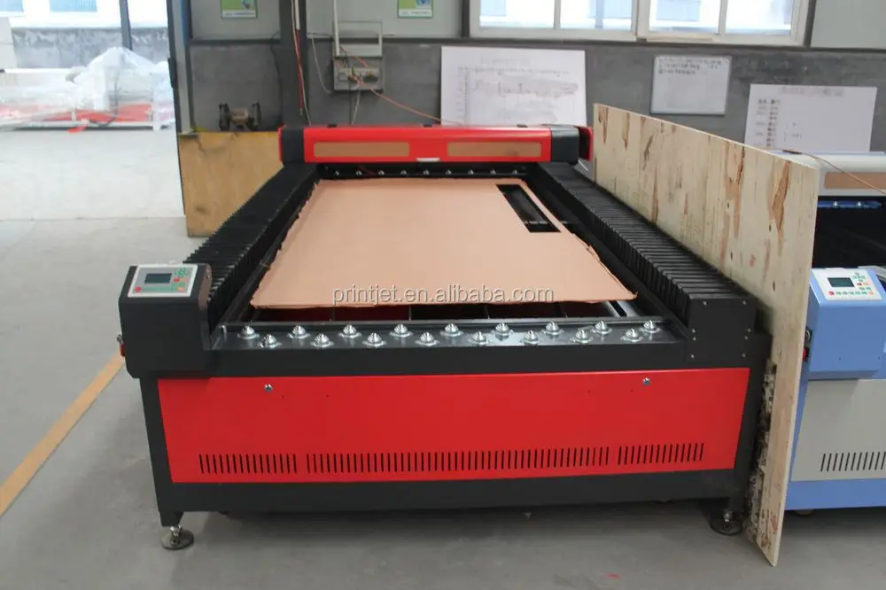 New model metal laser cutting machine, laser iron sheet cutting machine